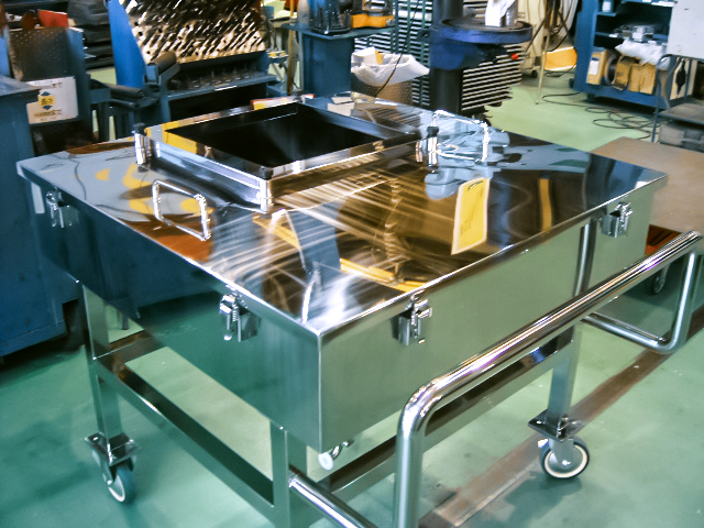 薬剤用ホッパータンク